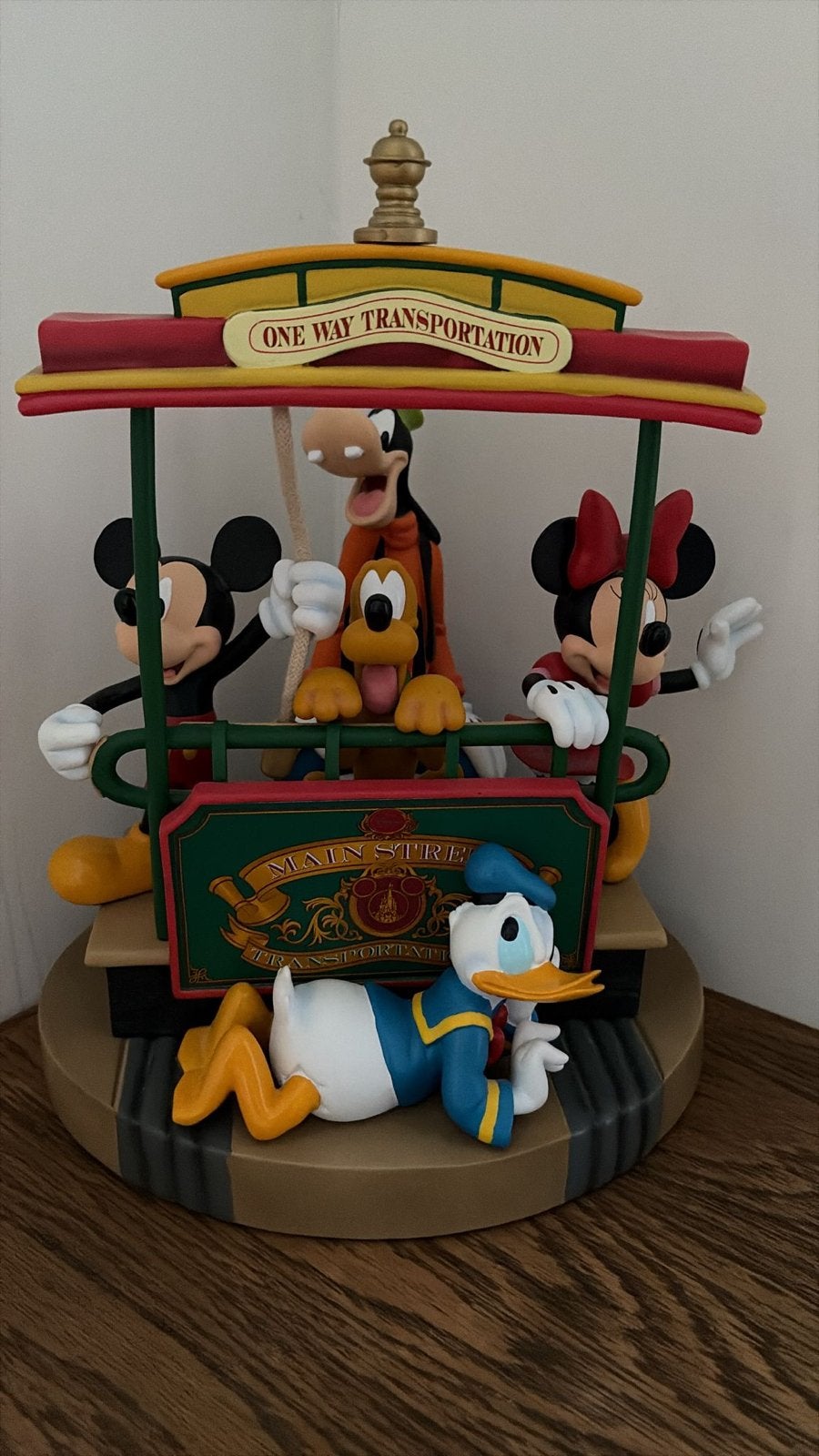 Disney Main Street Transportation Beeld, Verzamelen, Ophalen, Mickey Mouse, Zo goed als nieuw, Beeldje of Figuurtje