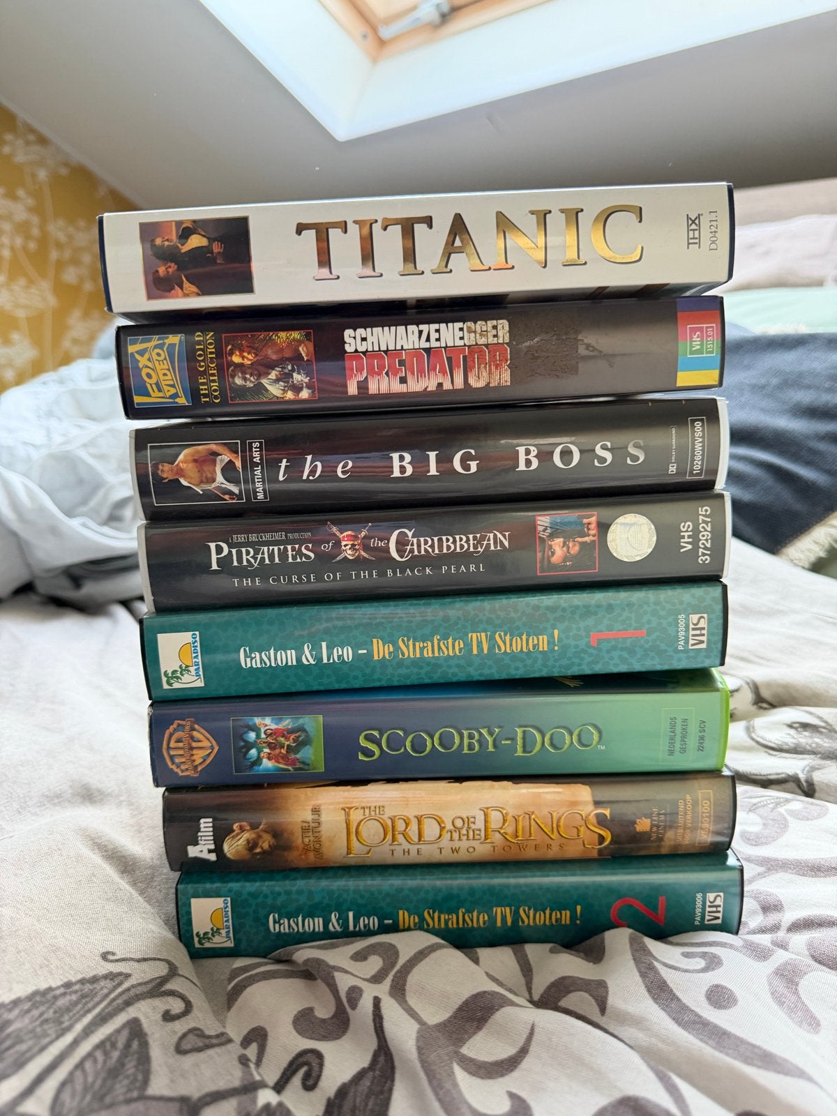 Diverse VHS Videobanden: Titanic, Predator, Scooby-Doo & mee, Ophalen, Nederlands ondertiteld, Gebruikt, Nederlands