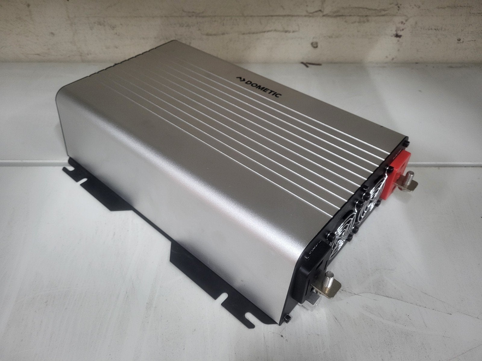 Dometic 24V naar 230V Omvormer Nieuw, Auto-onderdelen, Ophalen of Verzenden, Nieuw, Overige merken, Elektronica en Kabels