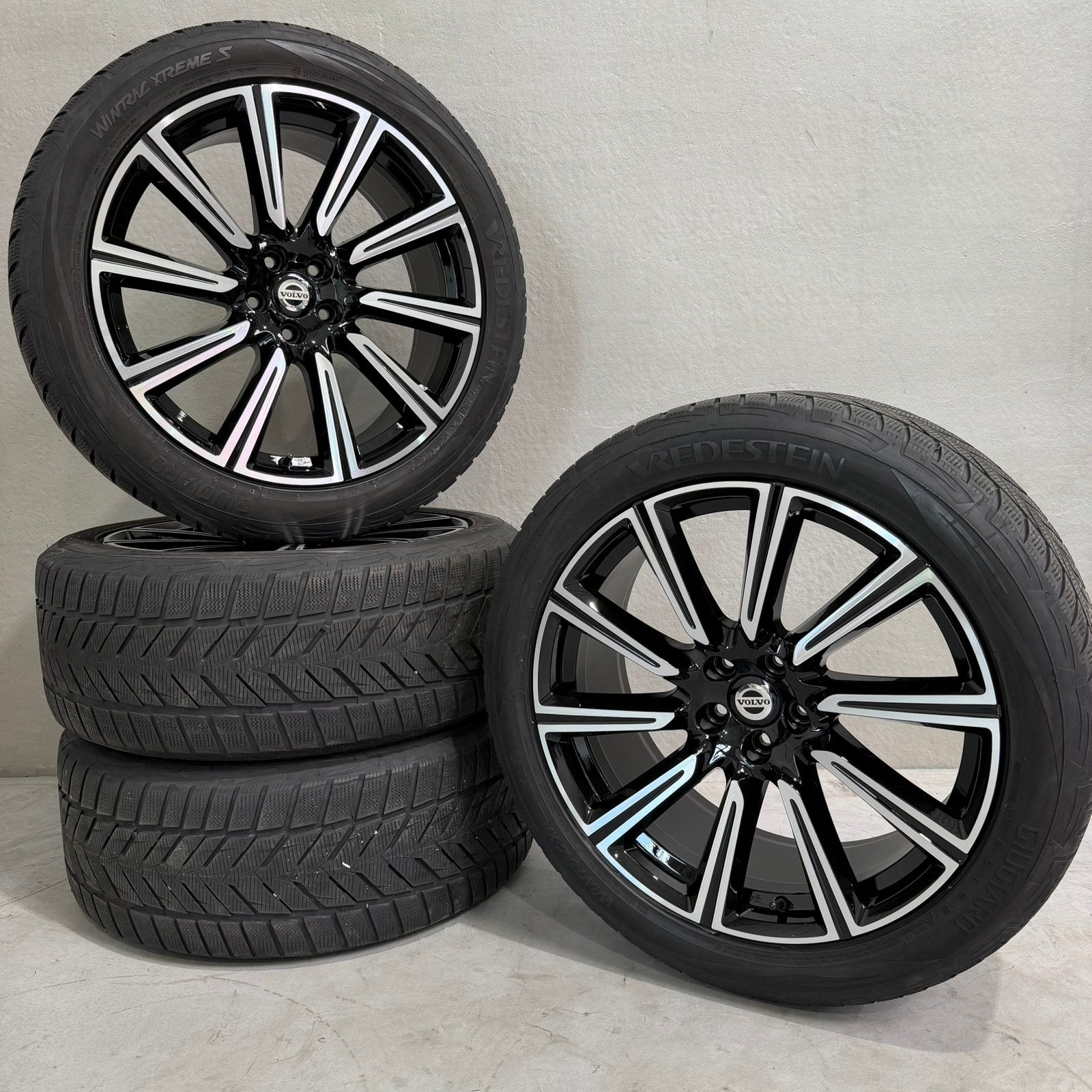 20 inch originele Volvo XC90 II 256 winterwielen 31362277, Gebruikt, 275 mm, Banden en Velgen, Personenwagen