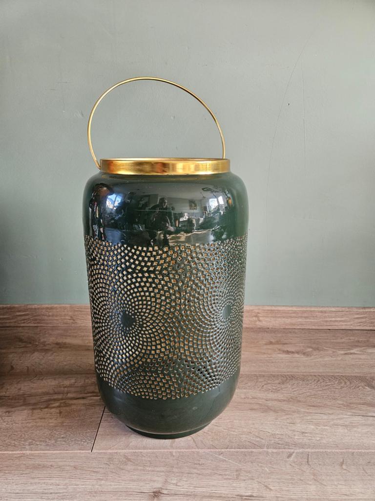 Groen metalen windlicht met gouden details, Ophalen of Verzenden, Groen, Metaal, 25 tot 50 cm