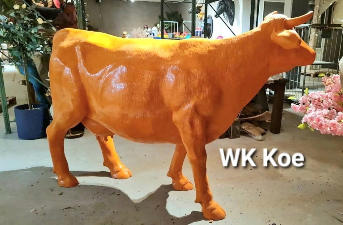 Levensgrote koeien beelden – oranje blikvanger koebeeld, Ophalen, Nieuw, Kunststof, Dierenbeeld