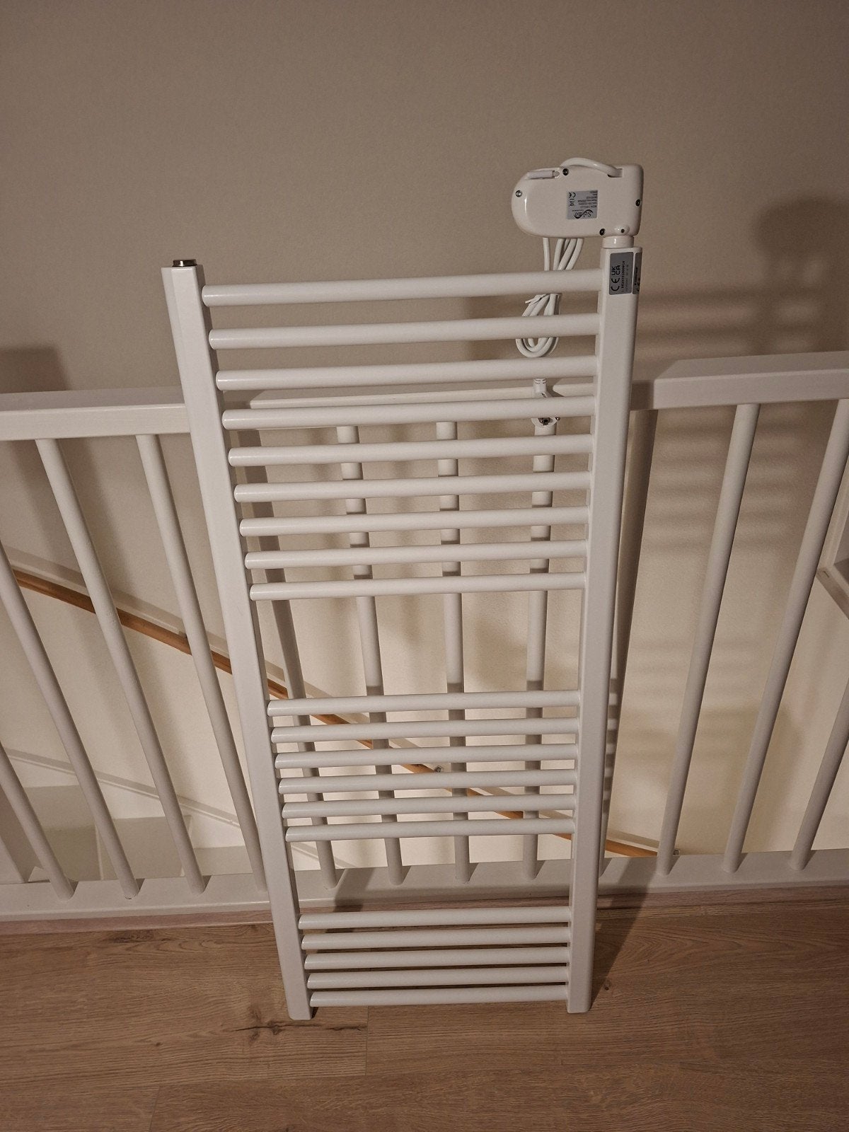 Splinternieuwe elektrische radiator voor op de badkamer, Ophalen, Nieuw