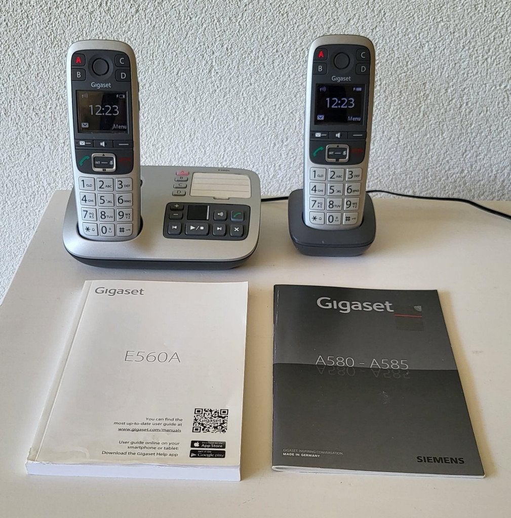 Siemens Gigaset E560A + A580, Ophalen, Zo goed als nieuw, 2 handsets