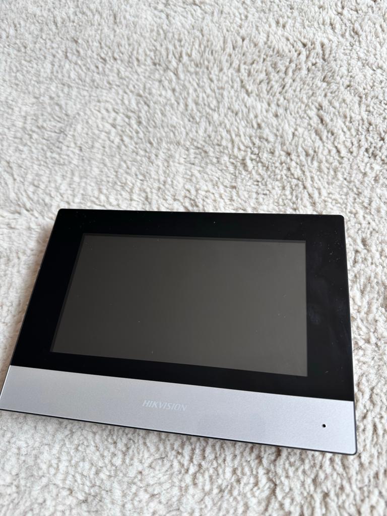 Hikvision DS-KH6320 WTE1 IP Video Intercom Monitor, Ophalen, Zo goed als nieuw