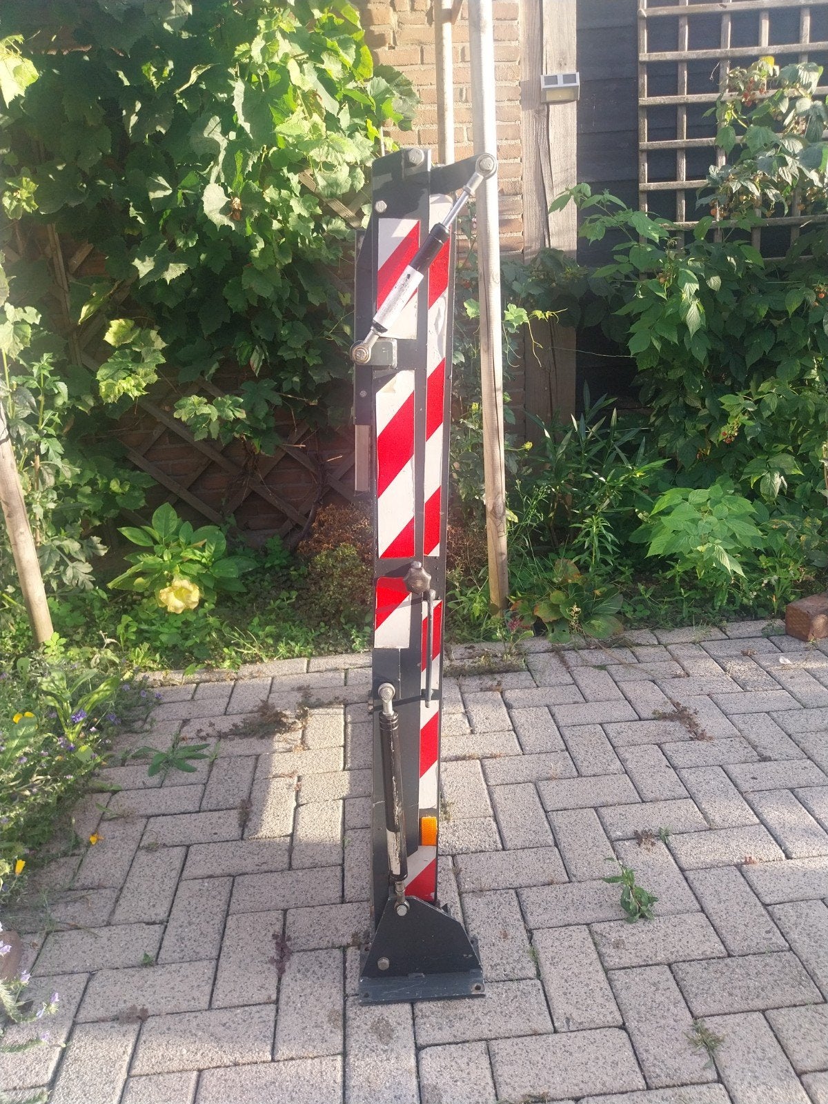 Oprijplaten rolstoelbus, Ophalen