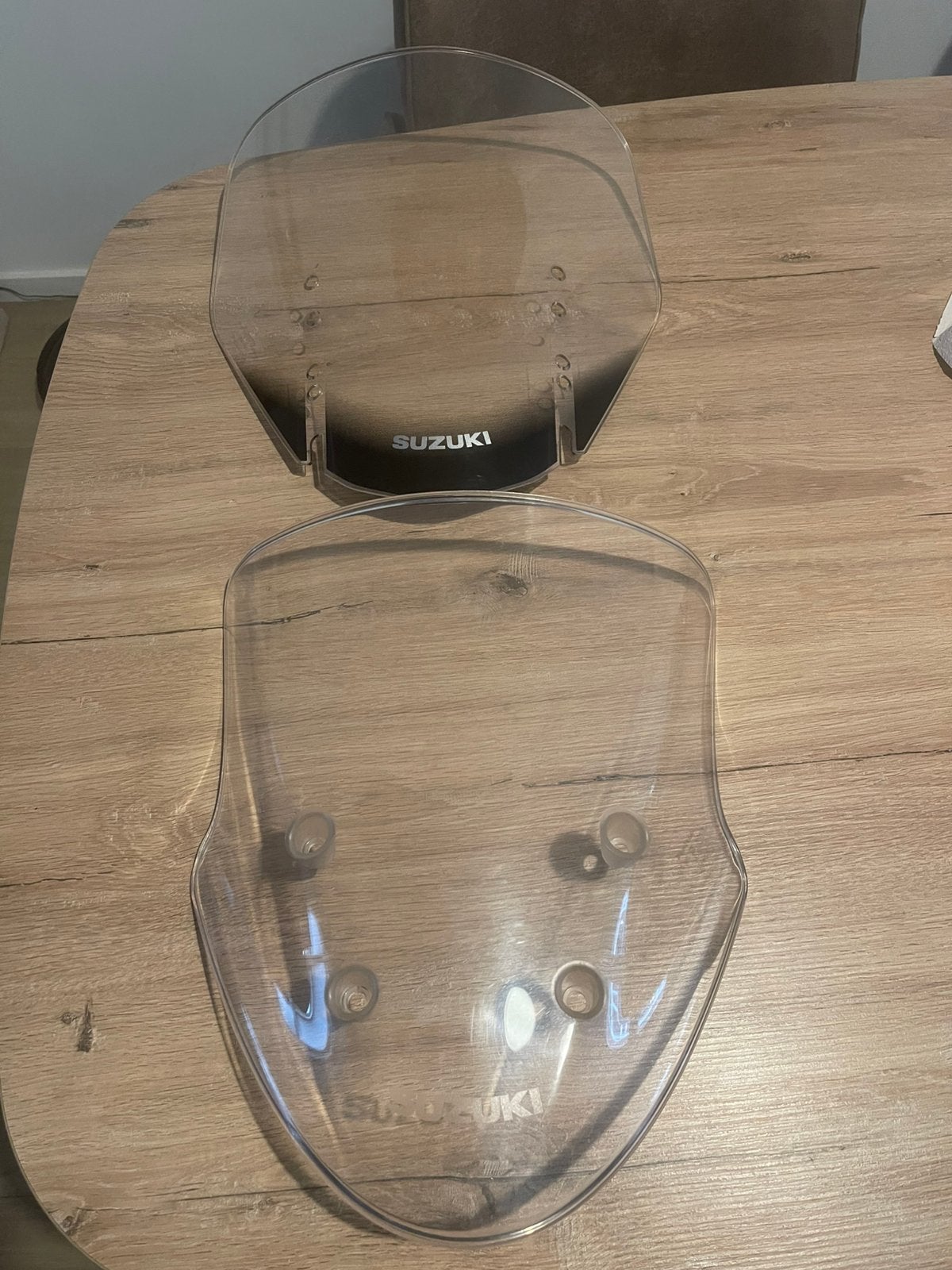 Suzuki windscherm cockpit scherm motor p/stuk €25, Ophalen of Verzenden, Gebruikt