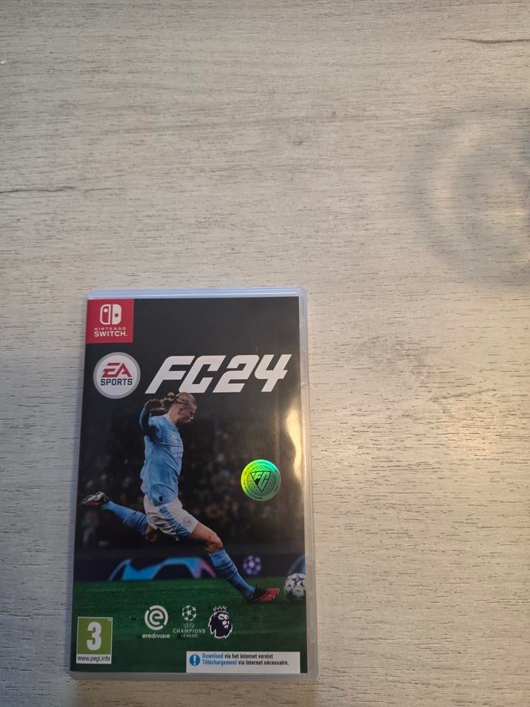 FC24 Nintendo Switch Game, Ophalen, Zo goed als nieuw, Eén computer, Sport