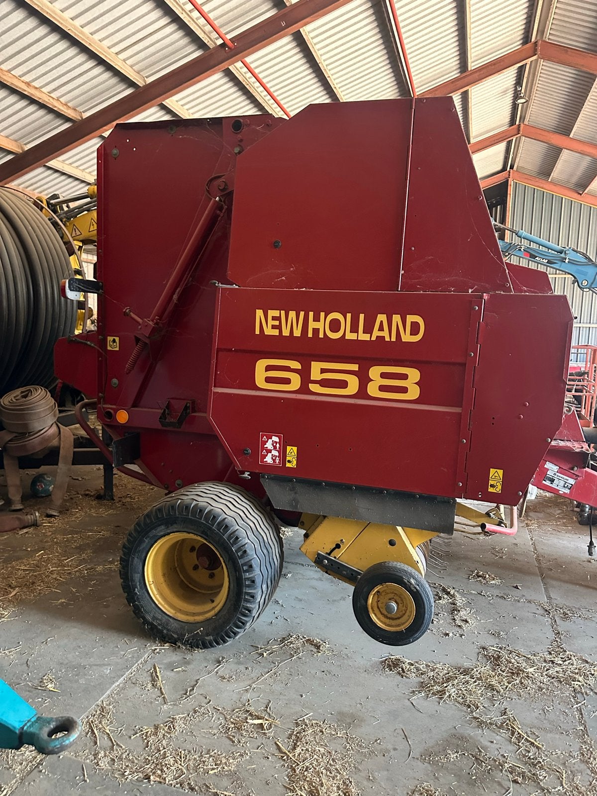 New Holland 658 Cropcutter Balenpers (2000), Ophalen, Akkerbouw, Oogstmachine