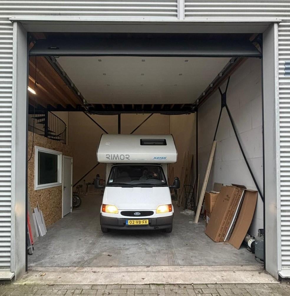 Ford Rimor camper (basis ford transit) 2.5liter diesel, Alkoof, Ford, 7 tot 12 maanden geleden, Ford