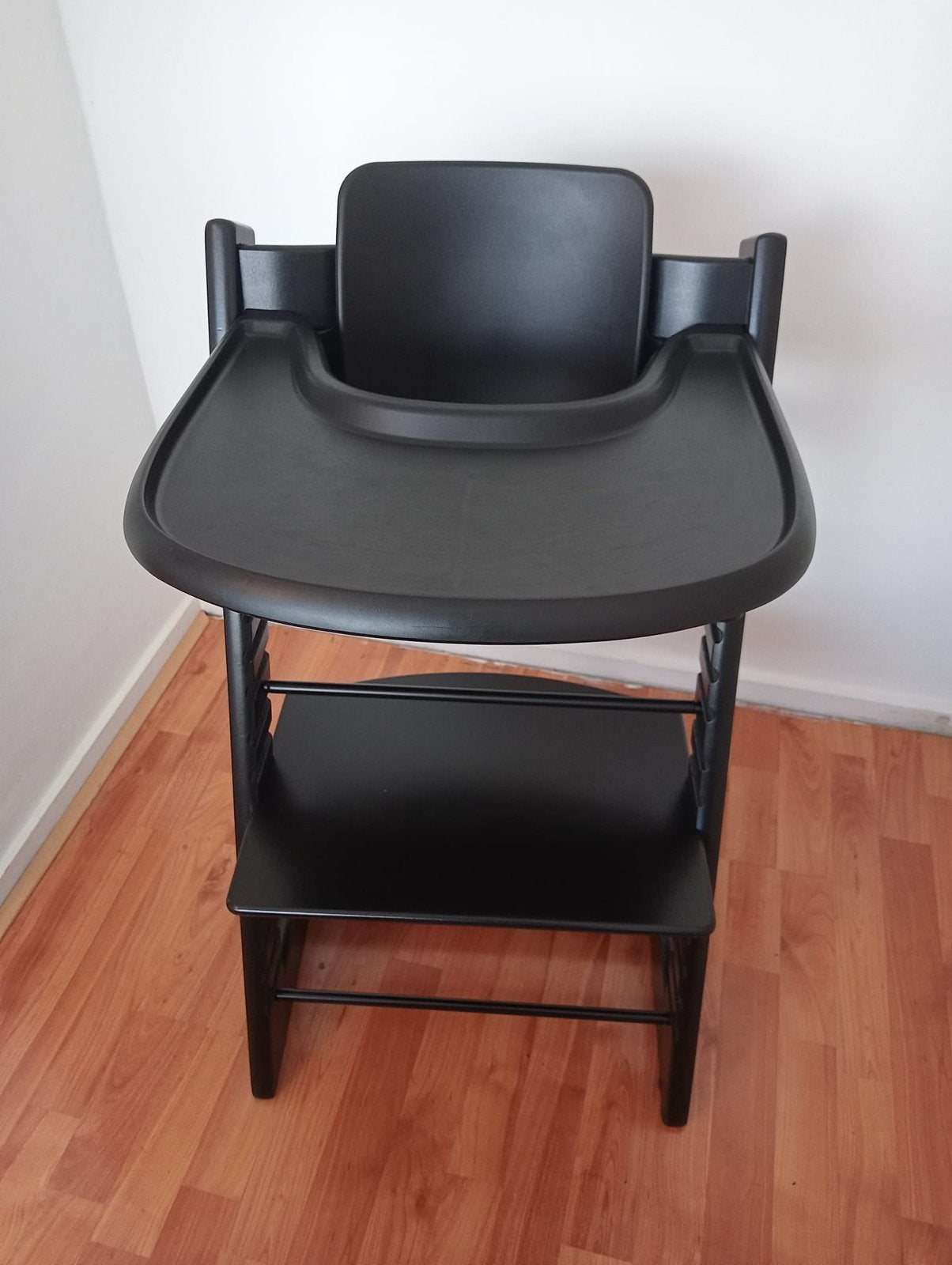 Complete Stokke Tripp Trapp Kinderstoel ZWART trip trap, Kinderen en Baby's, Kinderstoelen, Ophalen, Zo goed als nieuw, Meegroeistoel