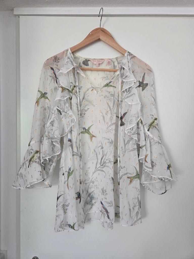 Ted Baker Blouse met Kolibrie Print en Ruches - Maat 40, Kleding | Dames, Blouses en Tunieken, Maat 38/40 (M), Wit, Ophalen of Verzenden