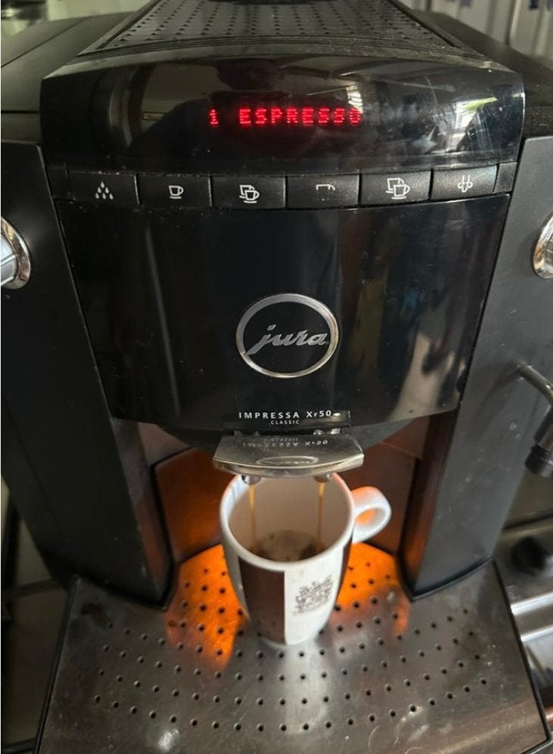 Jura Impressa XS50 koffiebonen/expresso, Gebruikt, 10 kopjes of meer, Combi, Afneembaar waterreservoir
