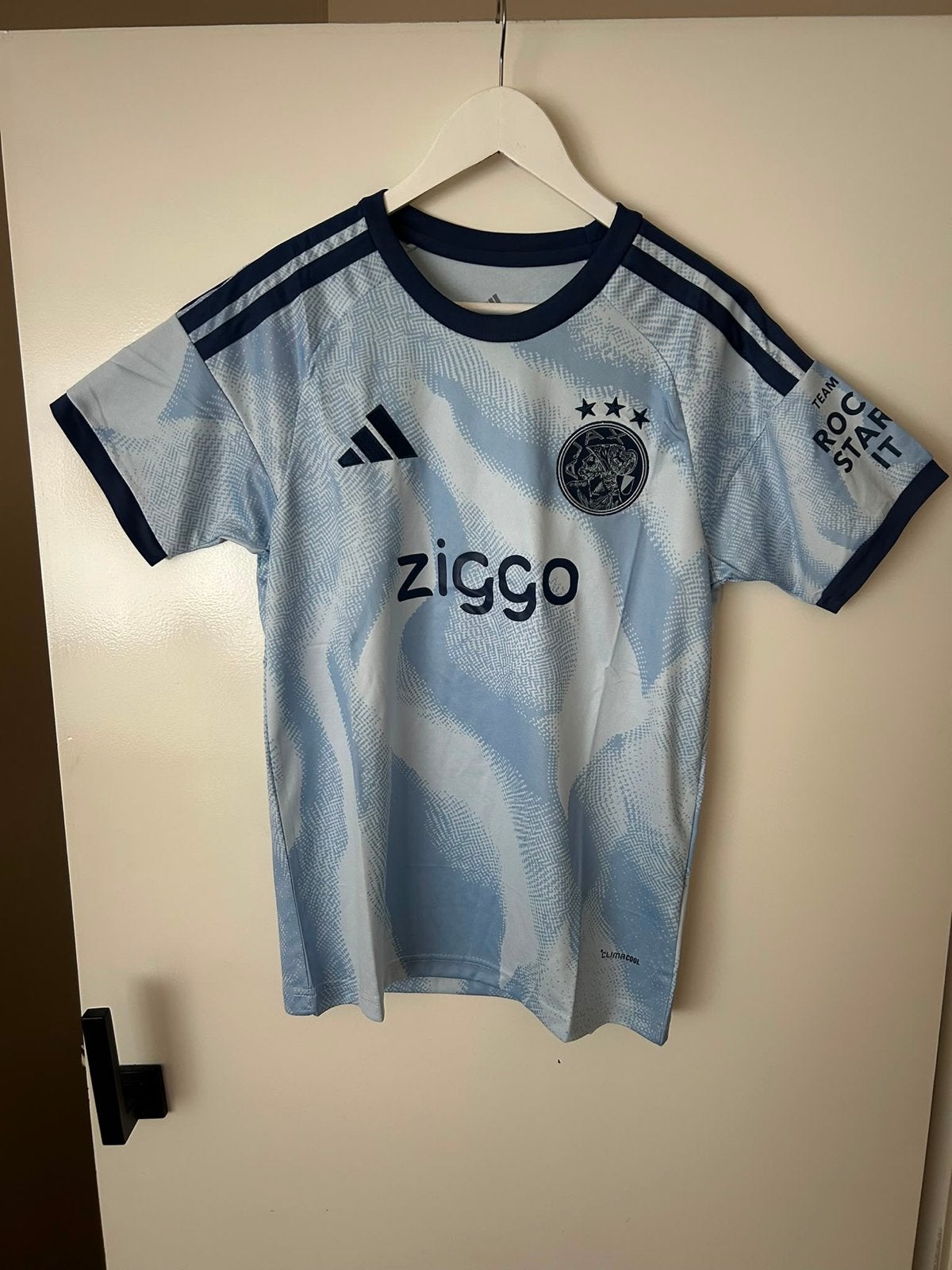 Ajax uitshirt volwassenen - Lichtblauw, Maat M, Ophalen of Verzenden, Zo goed als nieuw, Shirt