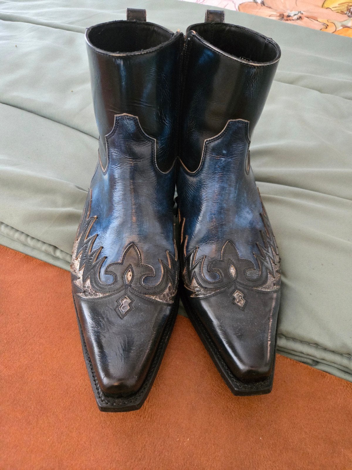 Zwarte sendra cowboylaarzen met blauwe accenten maat 45, Verzenden, Zo goed als nieuw, Zwart