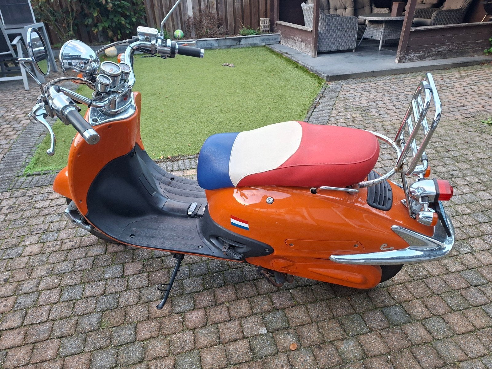 Ebretti elektrische snorscooter - Oranje met uniek zadel, Fietsen en Brommers, Ophalen, Gebruikt, Elektrisch, Overige merken