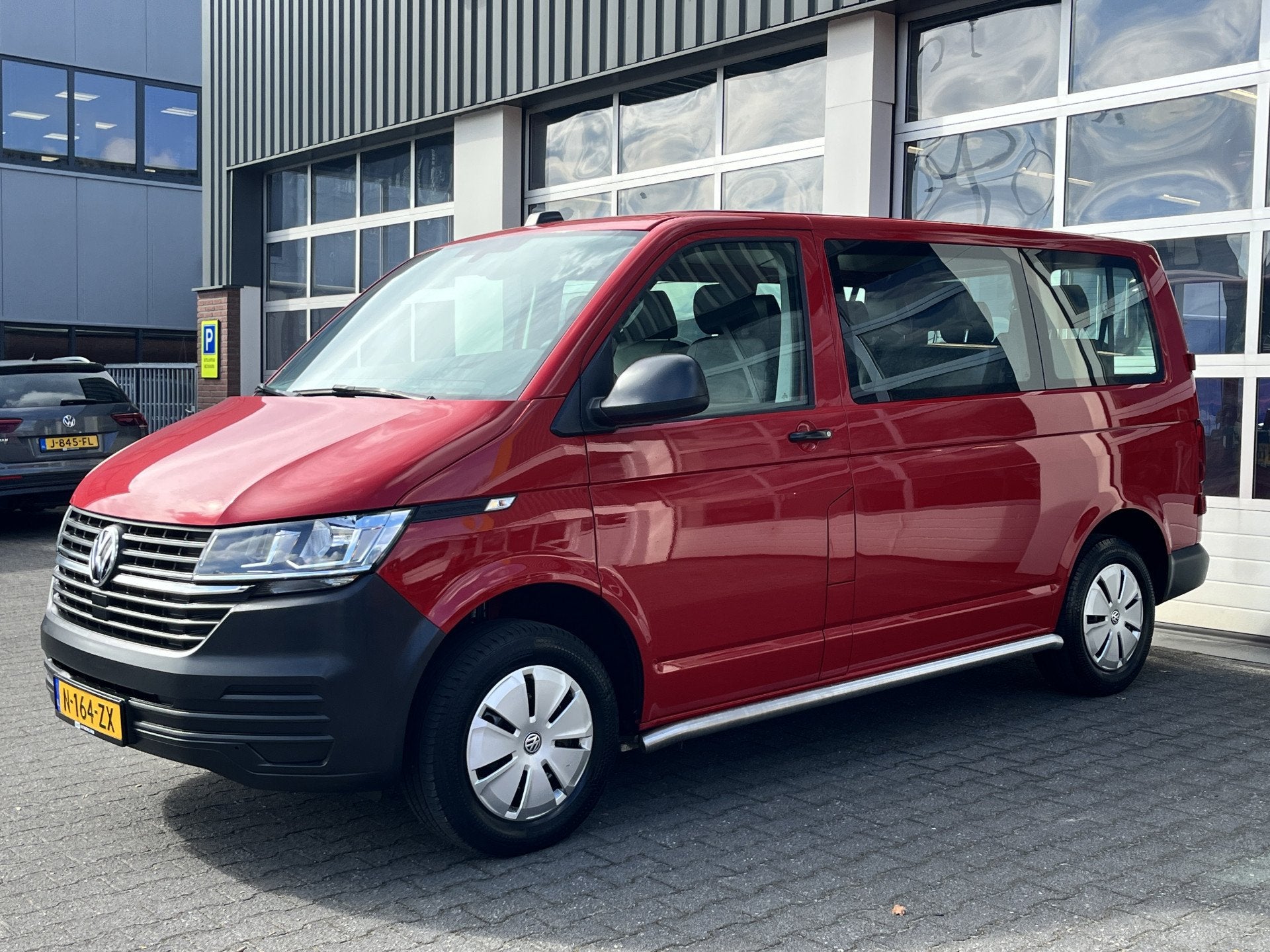 Volkswagen Transporter Kombi 2.0 TDI L1H1 Comfortline 13999E, Auto's, Volkswagen, Voorwielaandrijving, Gebruikt, Euro 6, 241 €/maand