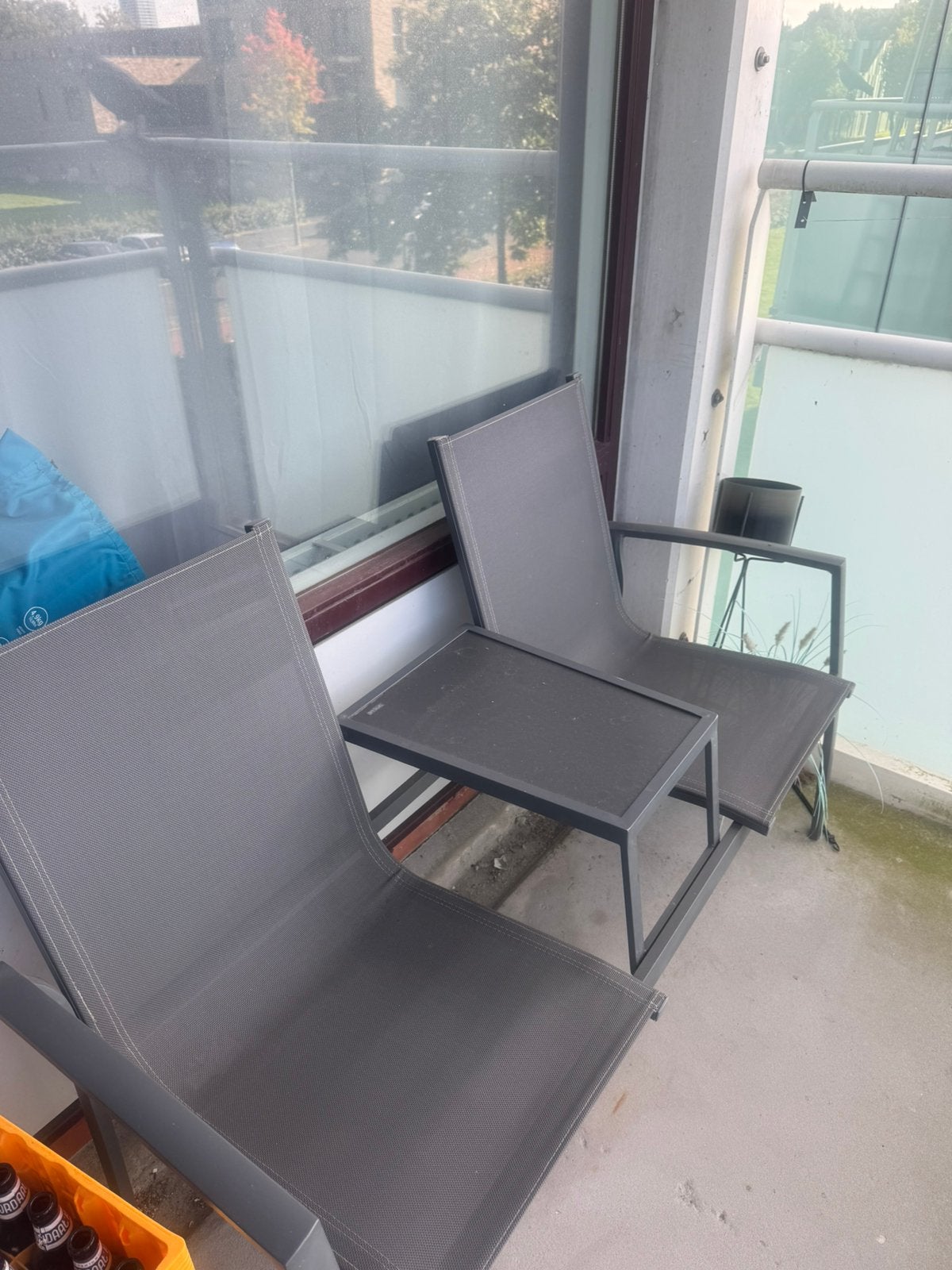 Balkonset met 2 stoelen en tafeltje, Ophalen, Zo goed als nieuw, 2 zitplaatsen