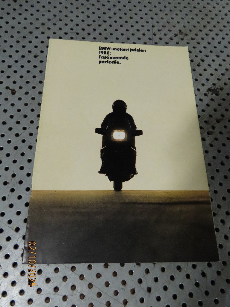 Mooie Folder BMW Motorfietsen 1986 - NL Folder o.a. R80GS, Ophalen of Verzenden, Zo goed als nieuw, Motoren