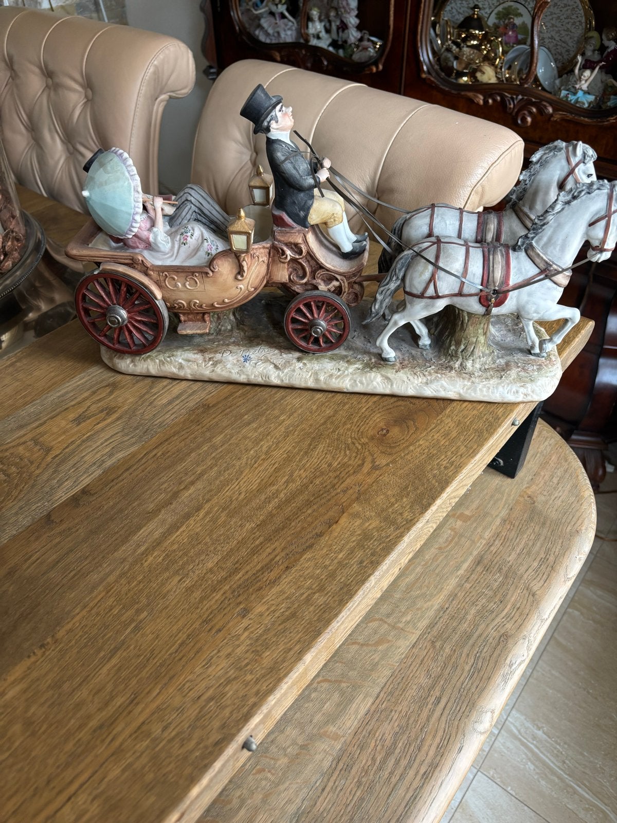 Capodimonte Porseleinen Koets met Dame en Paarden, Ophalen