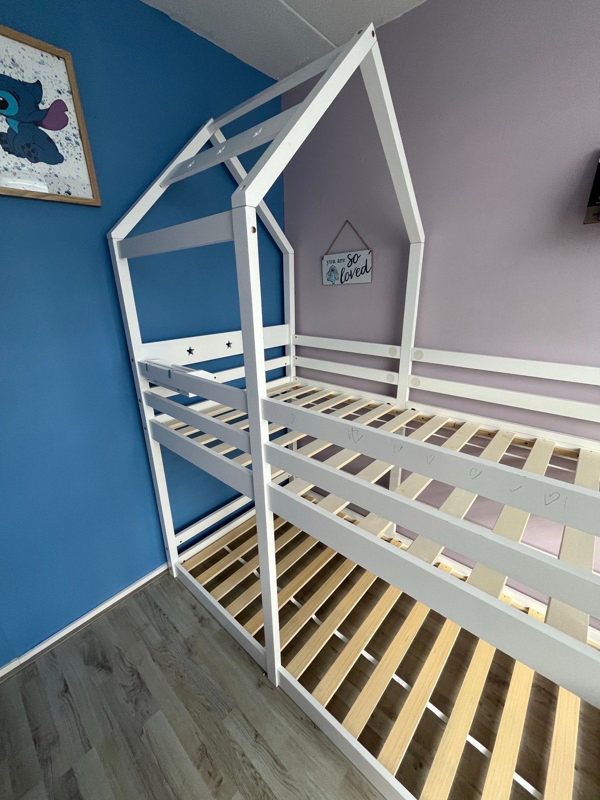 Stapelbed met glijbaan en huisjesdesign - Wit, Huis en Inrichting, Slaapkamer | Stapelbedden en Hoogslapers, Ophalen, 90 cm, Tweepersoons