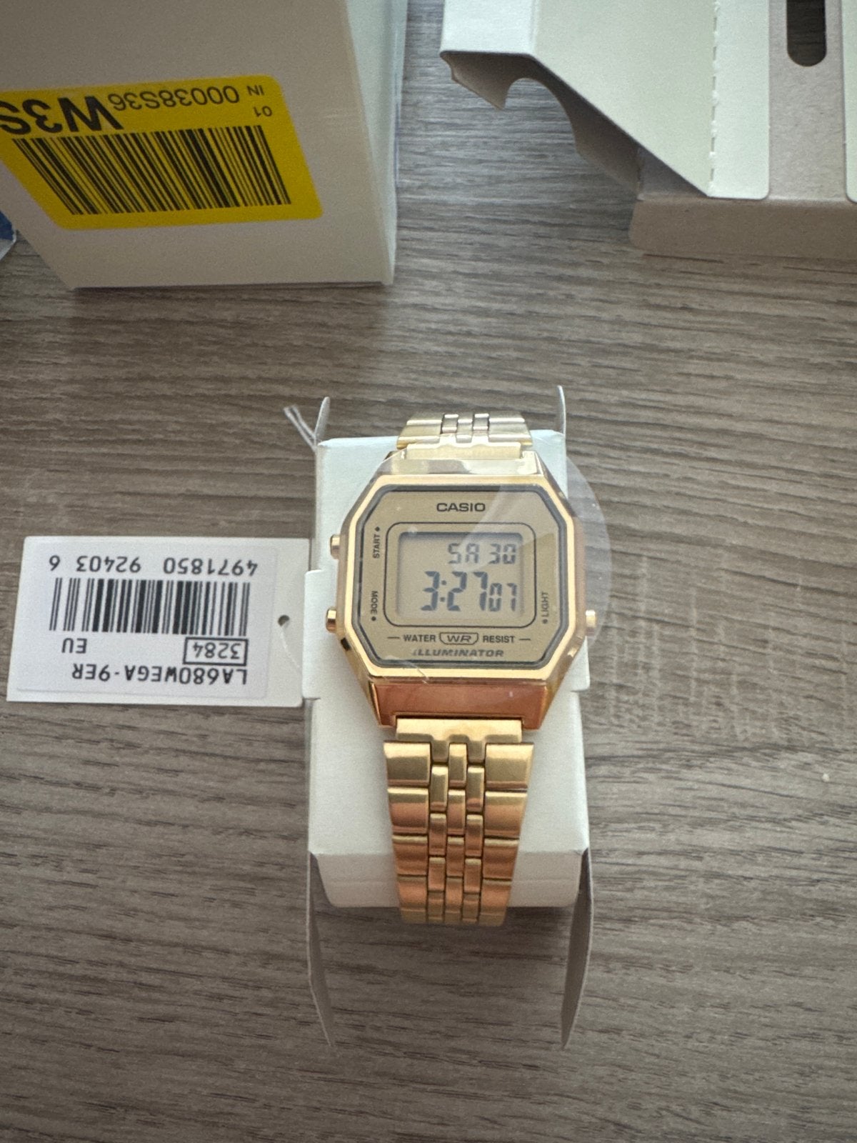 Casio LA680WEGA-9ER Goudkleurig Digitaal Horloge, Overige merken, Polshorloge, Nieuw, Ophalen of Verzenden
