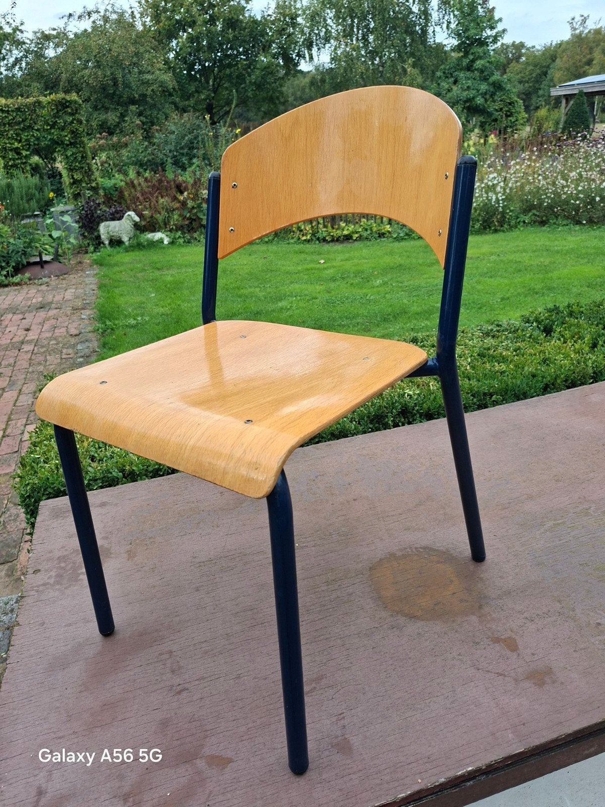 6 houten stoeen met metalen frame., Huis en Inrichting, Ophalen, Gebruikt, Vijf, Zes of meer stoelen, Hout