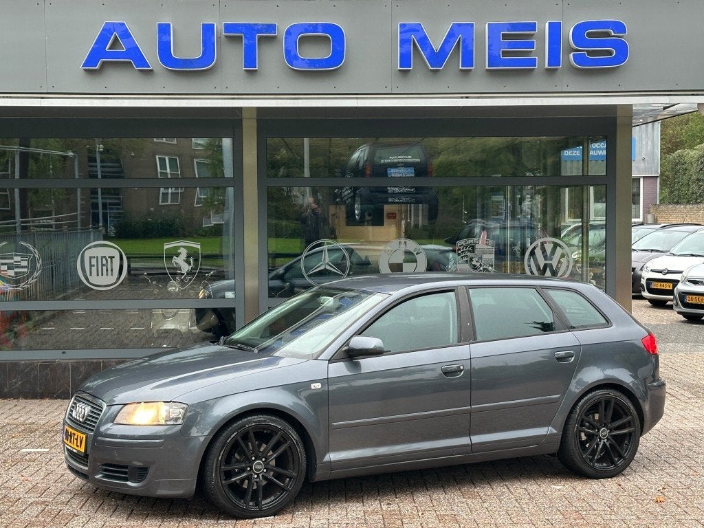 Audi A3 1.6 FSI Attraction Airco Cruise NAP-Autopas, Auto's, Voorwielaandrijving, 15 km/l, Gebruikt, Elektrische ramen