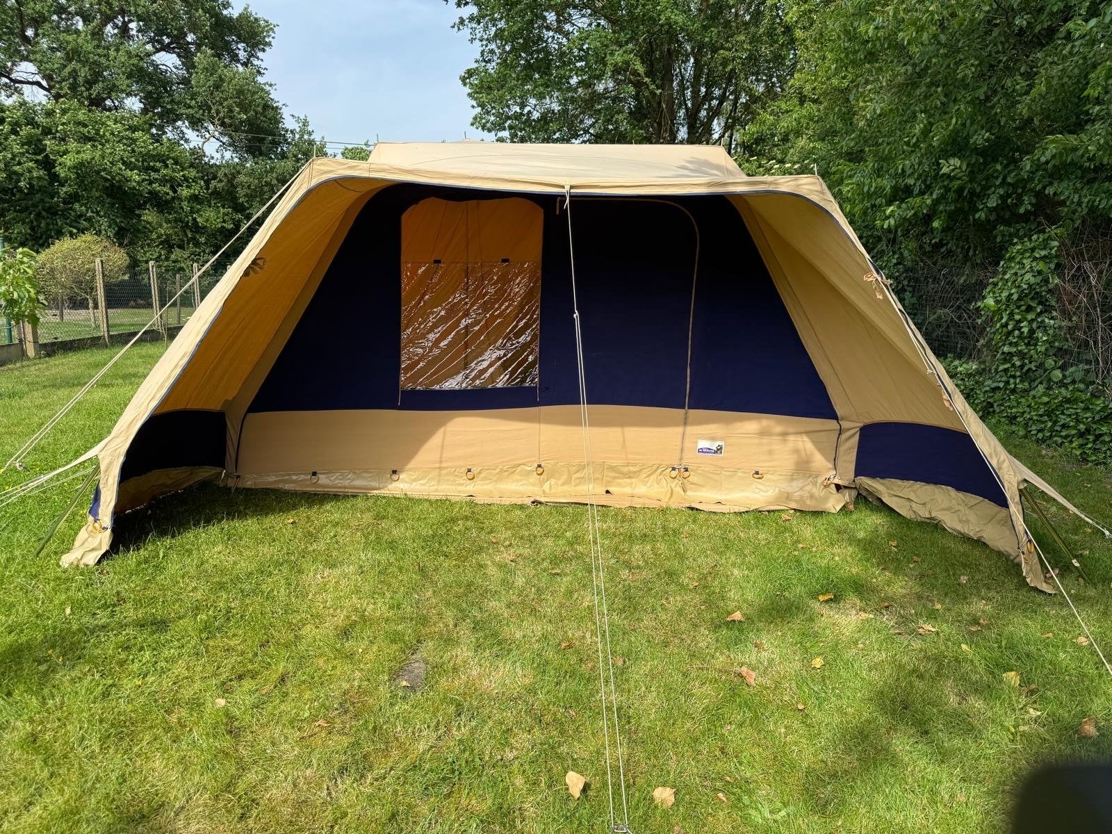 Steenuil 6 Pyramidetent - Kampeerhal De Vrijb, Ophalen, Zo goed als nieuw, Tot en met 6