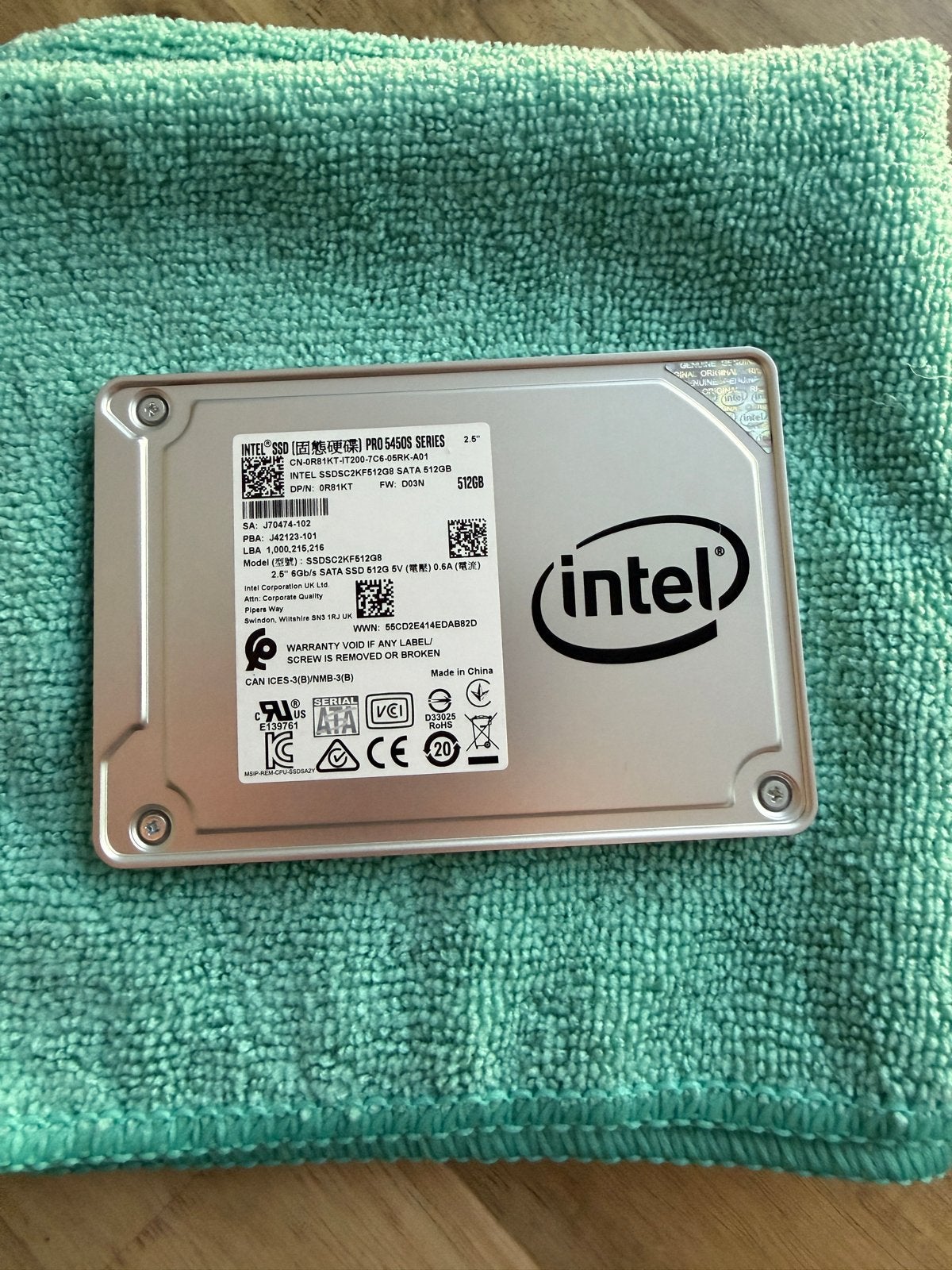 Intel SSD 545s Series 512GB SATA SSD, Computers en Software, Intern, Verzenden, Server, Zo goed als nieuw