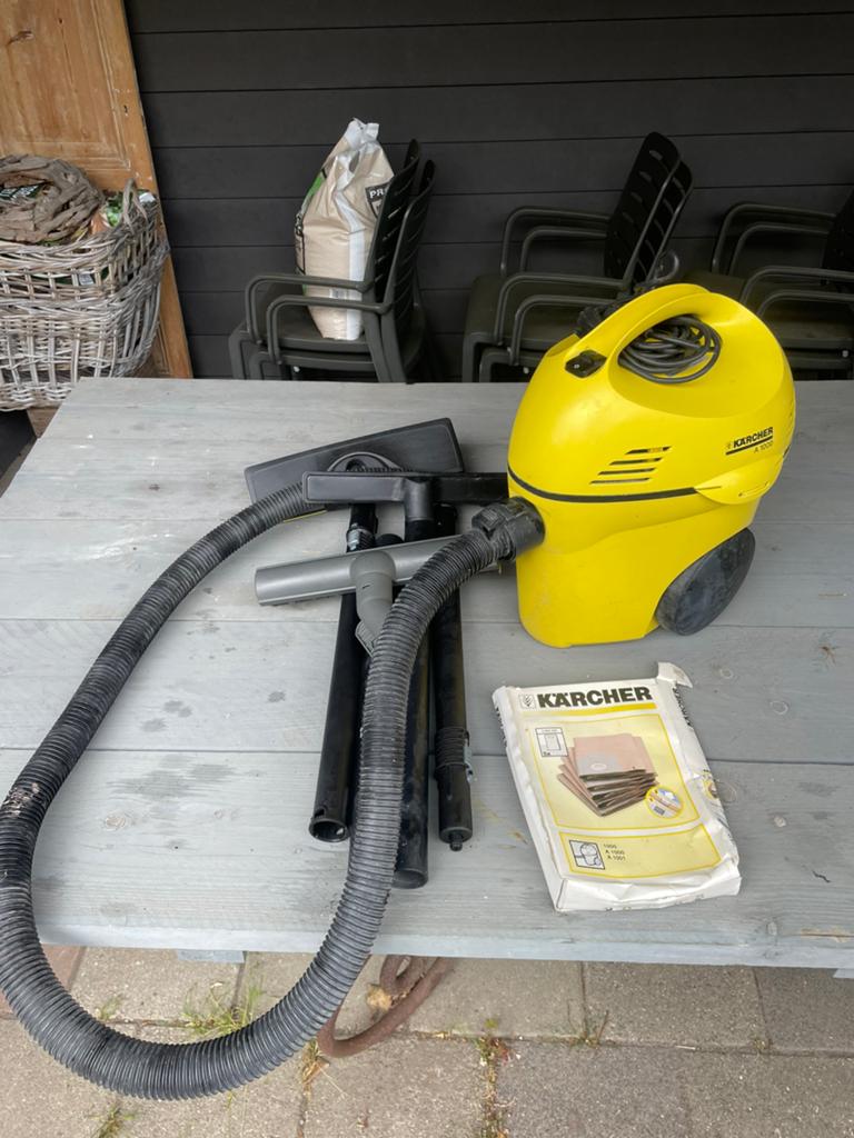 Karcher Stof en waterzuiger, Ophalen, Gebruikt, Minder dan 1200 watt, Kärcher