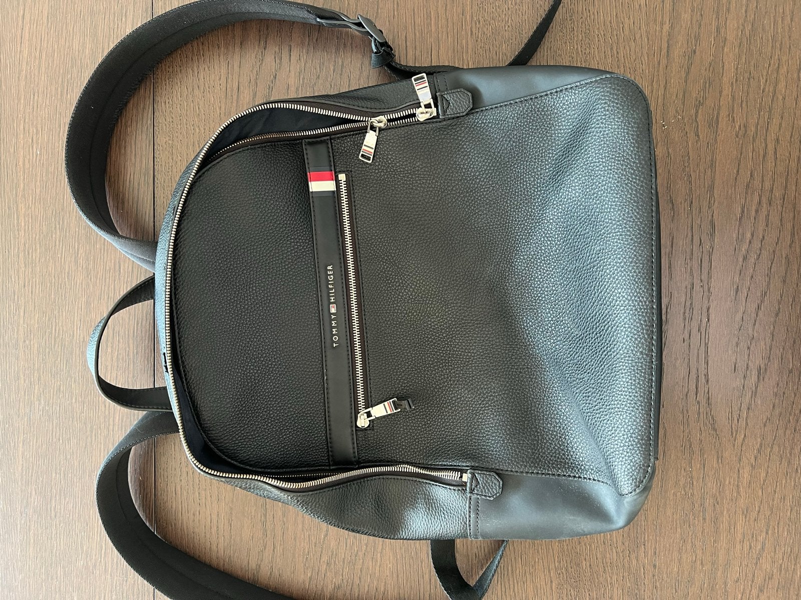 Zwarte Tommy Hilfiger Rugzak, Sieraden, Tassen en Uiterlijk, Tassen | Rugtassen, Gebruikt, 25 tot 40 cm, Ophalen, Overige merken