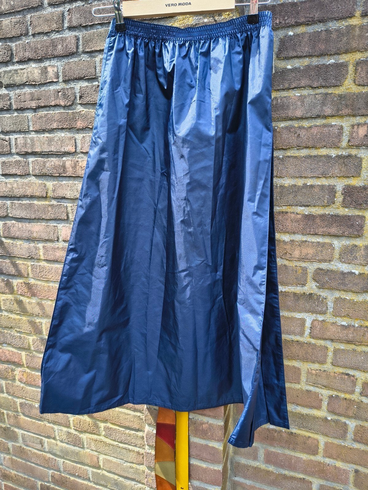 Unieke zgan AGU Sport regenrok vintage maat M, Ophalen of Verzenden, Zo goed als nieuw, Regenbroek, Heren