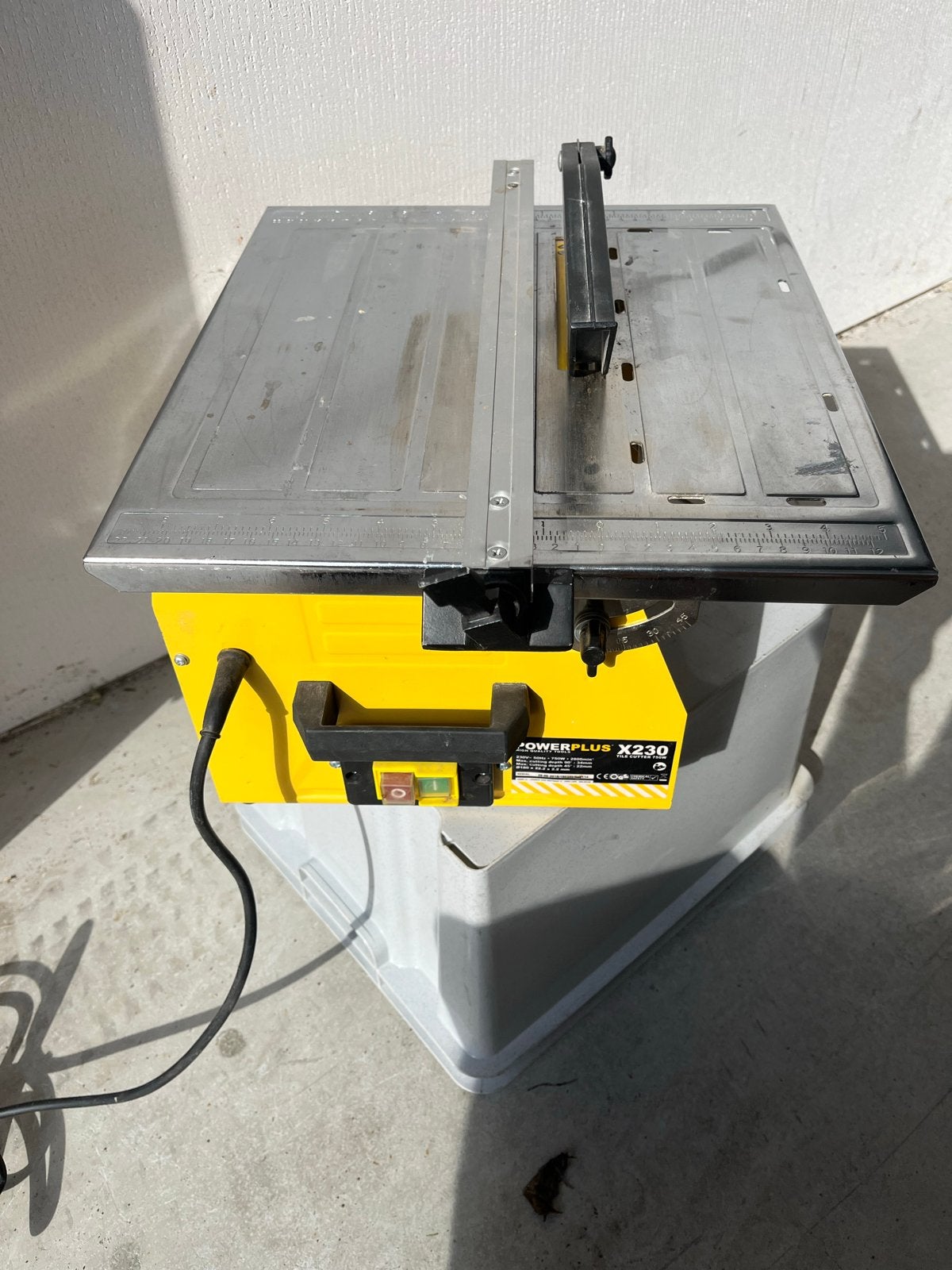 Powerplus X230 Tafelcirkelzaagmachine Z.G.A.N., Ophalen of Verzenden, Zo goed als nieuw