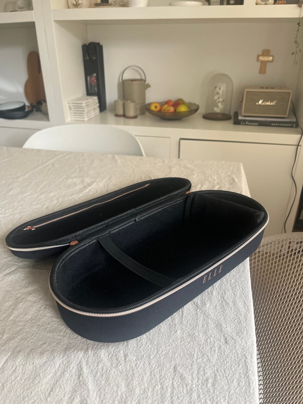 ELLE Hardcase voor stijltang/krultang of make up producten, Ophalen of Verzenden, Nieuw, Zwart, Hardcase