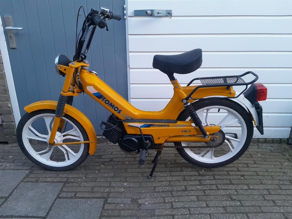 Tomos s25/2 unieke gele kleur, Fietsen en Brommers, Brommers | Tomos, Ophalen of Verzenden, Gebruikt, Overige modellen