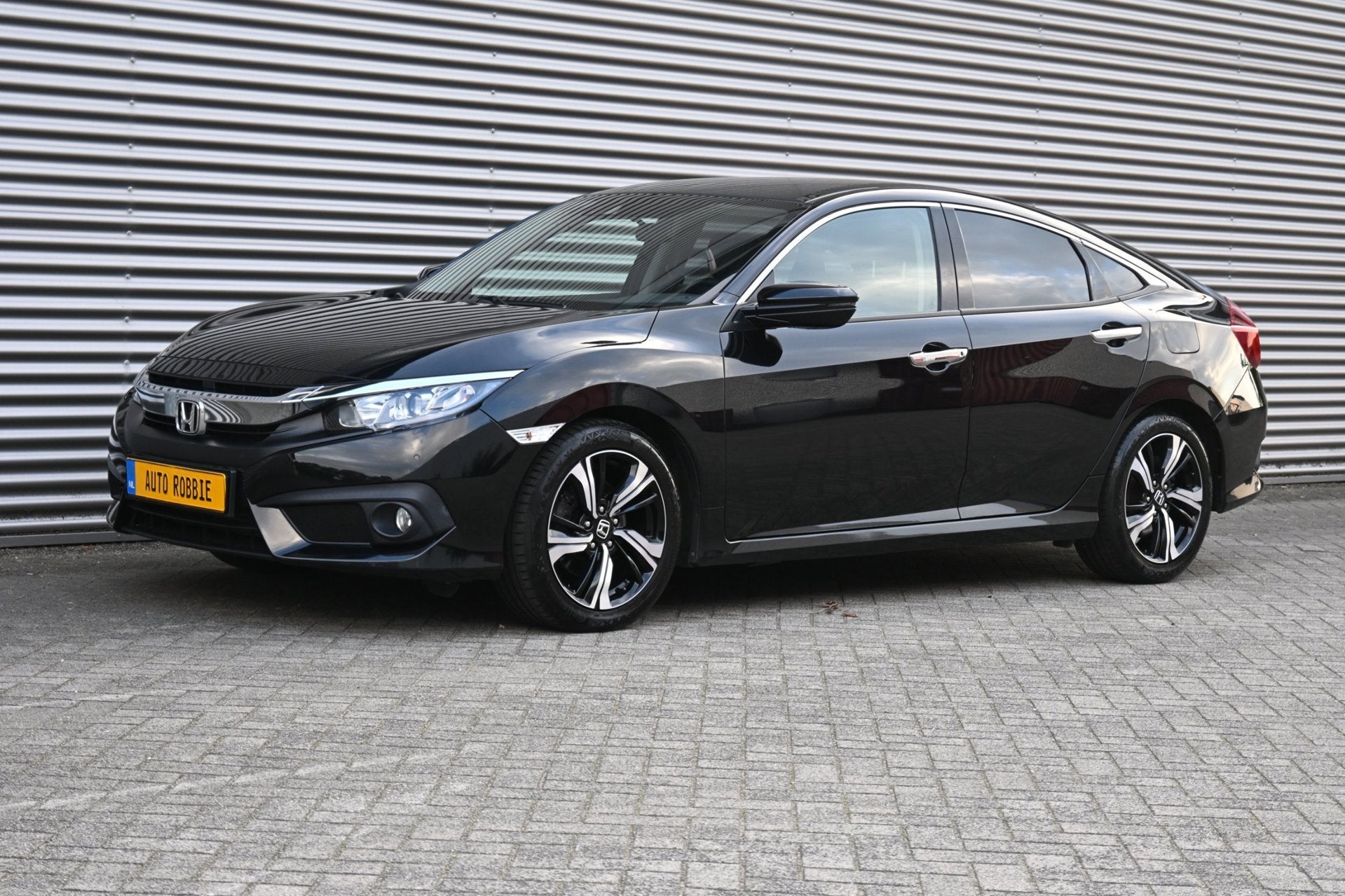 Honda Civic 1.5 i-VTEC 182-PK Elegance, Airco, Ecc, Navi, Ca, Auto's, Dealer onderhouden, Stof, 4 cilinders, Zwart