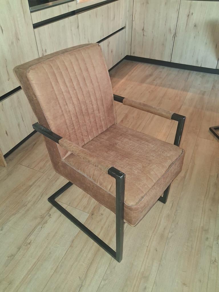4 Eetkamerstoelen - Industrieel Design, Huis en Inrichting, Stoelen, Ophalen, Gebruikt, Bruin, Industrieel