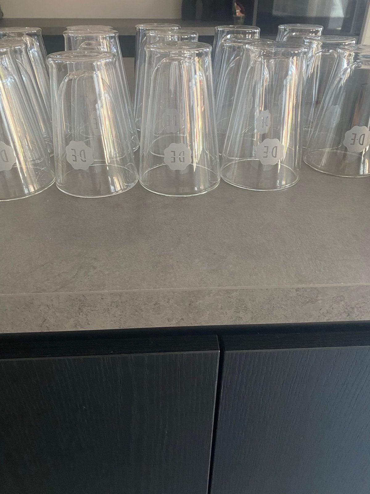 Pakket Douwe Egberts theeglazen en mokjes - Nieuw, Ophalen, Glas of Glazen, Nieuw, Glas