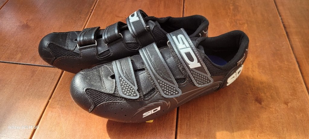 Sidi wielrenschoenen maat 42 incl SPD plaatjes., Ophalen of Verzenden, Gebruikt, Schoenen