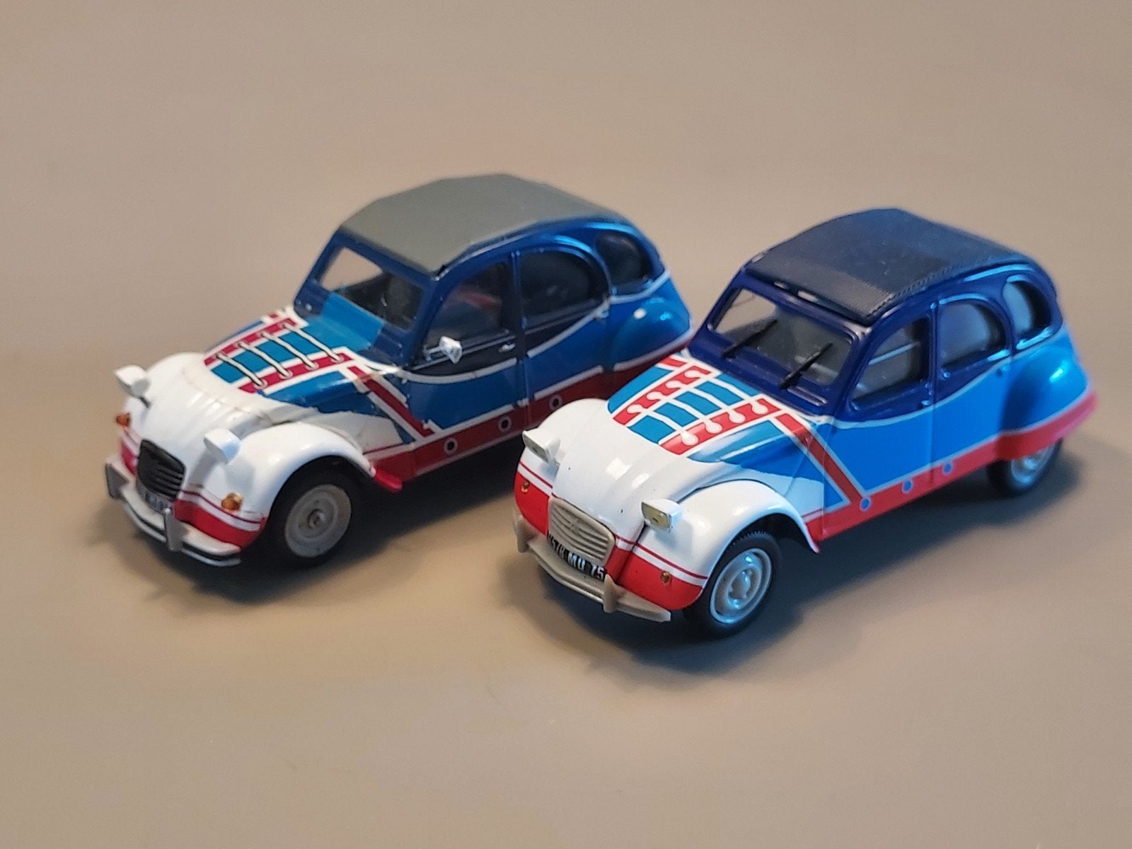 Citroën 2cv Basket 2 stuks 18 euro  Norev en Vitesse 1:43, Ophalen of Verzenden, Auto, Norev