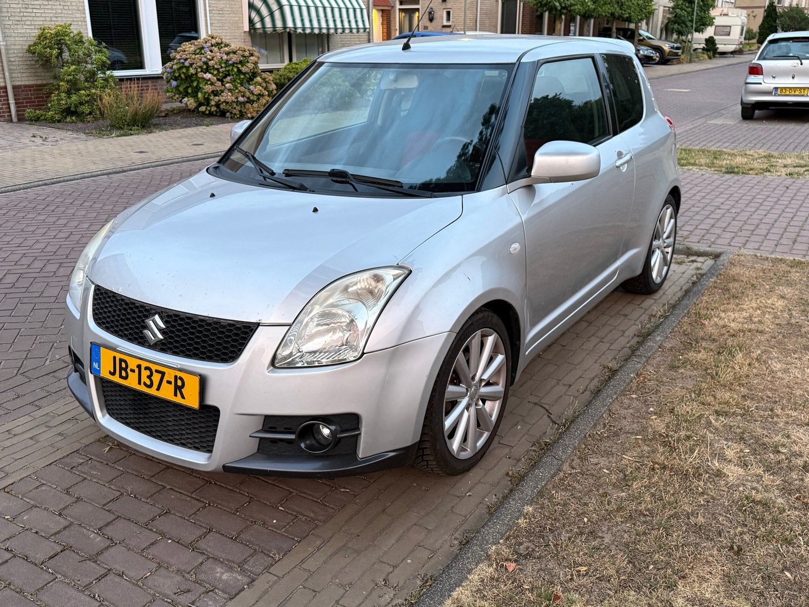 Suzuki Swift 1.6 3D Sport 2008 Grijs, Auto's, Voorwielaandrijving, 1005 kg, 125 pk, 40 €/maand