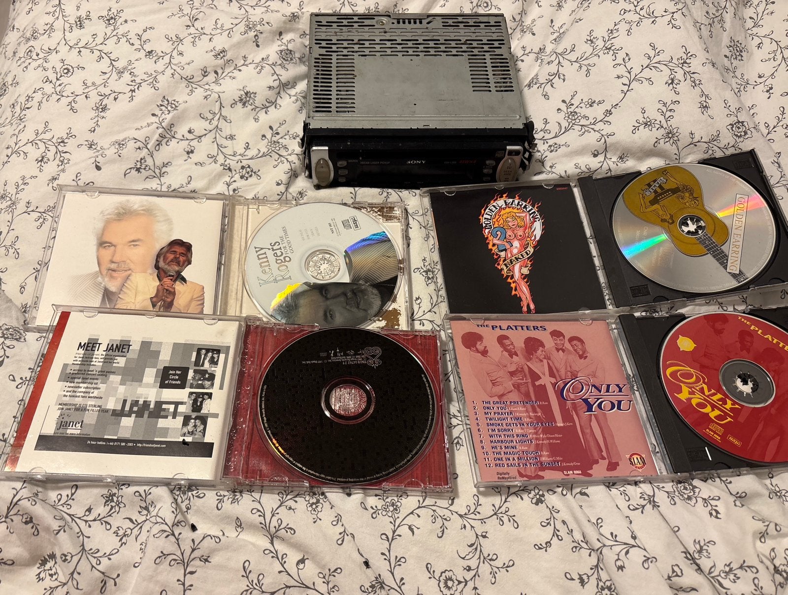 Muziekpakket: Sony CD-autoradio + 5 CD's, Ophalen, Gebruikt