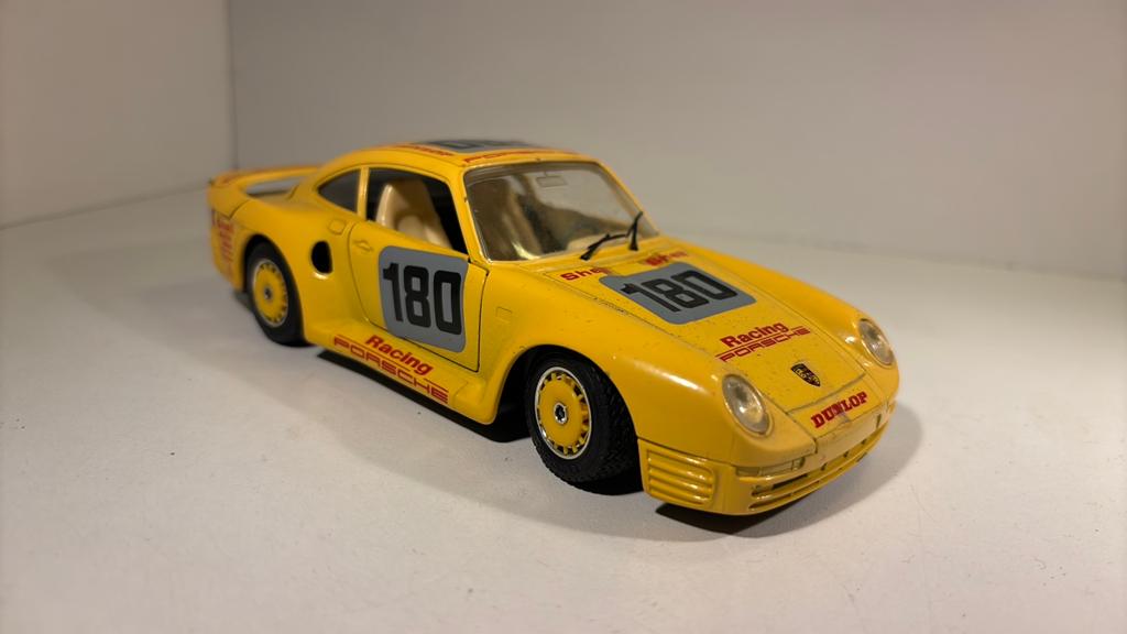 Porsche 959 Bburago 1.24