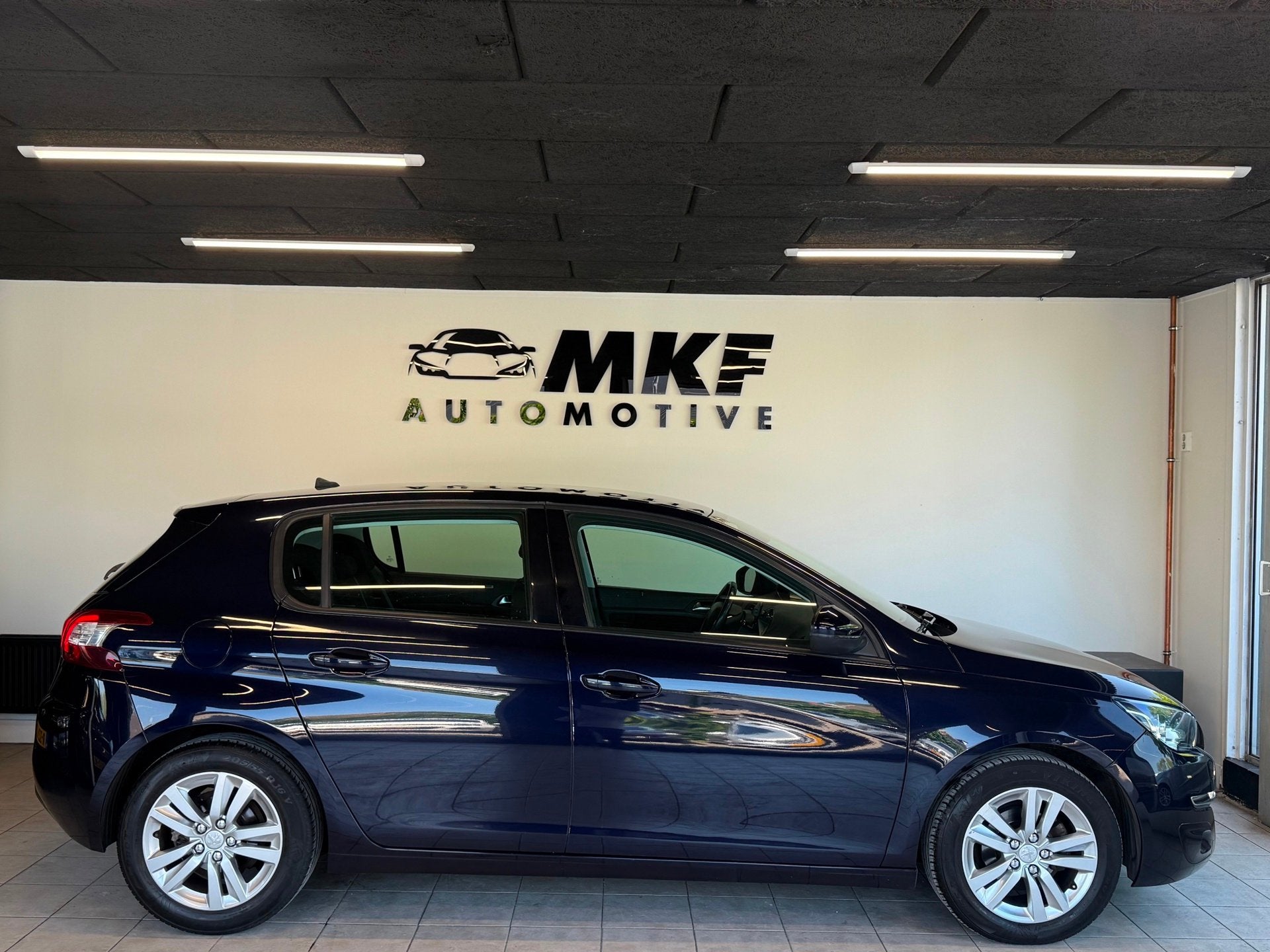 Foto 9 van Peugeot 308 1.2 VTi Active 2014 Blauw ECC/PDC/LMV/109DKM NAP