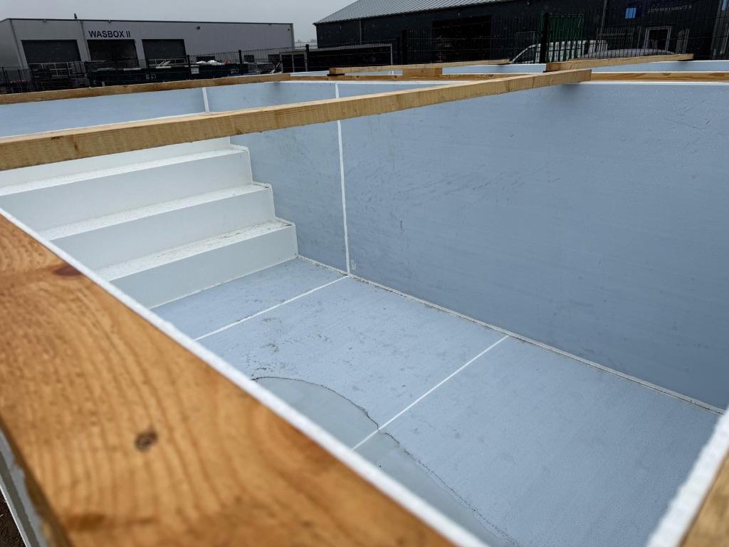 Plunge pool / PP monoblok zwembad 480 x 250  laatste!, Tuin en Terras, Zwembaden, 8431 NA, Buurstede 17, Wellness4Fun, 200 tot 300 cm