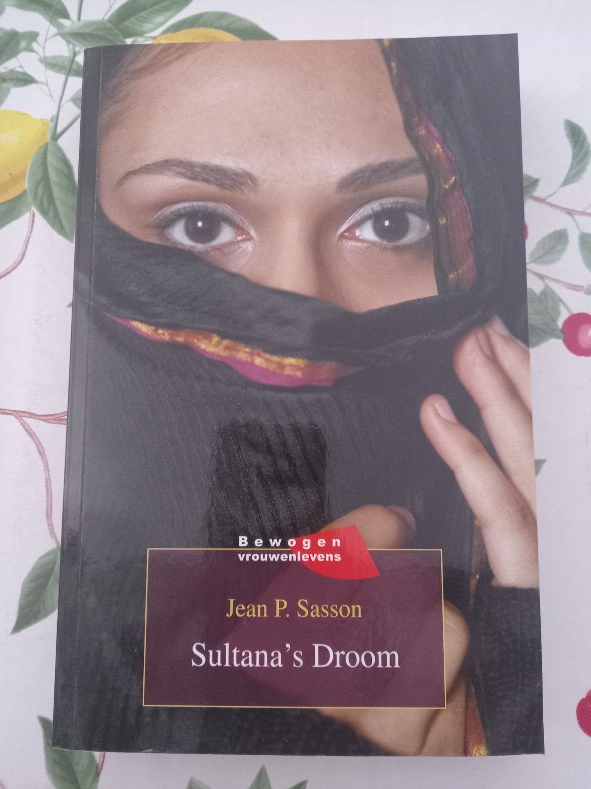 Z Sultana's Droom - Jean P. Sasson (Bewogen Vrouwenlevens), Boeken, Ophalen of Verzenden, Gelezen, Jean P. Sasson, Wereld overig