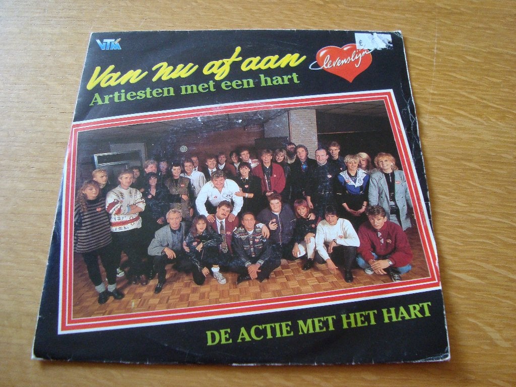 Artiesten met een hart - levenslijn, Ophalen of Verzenden, Zo goed als nieuw, Nederlandstalig