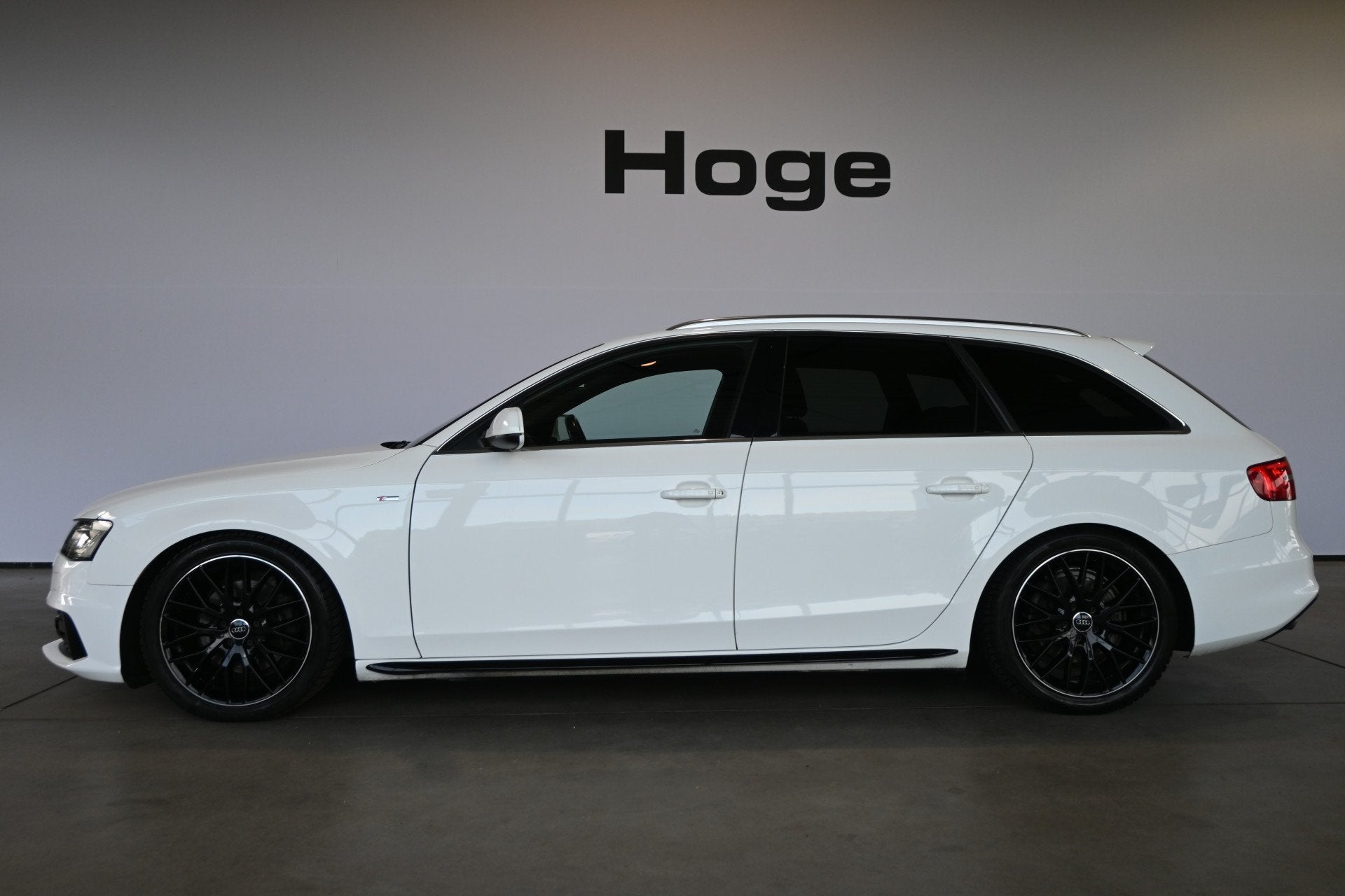 Audi A4 Avant 2.0 TDI Automaat Clima Cruise control Navigati, Auto's, Stof, Gebruikt, Met garantie (alle), A4