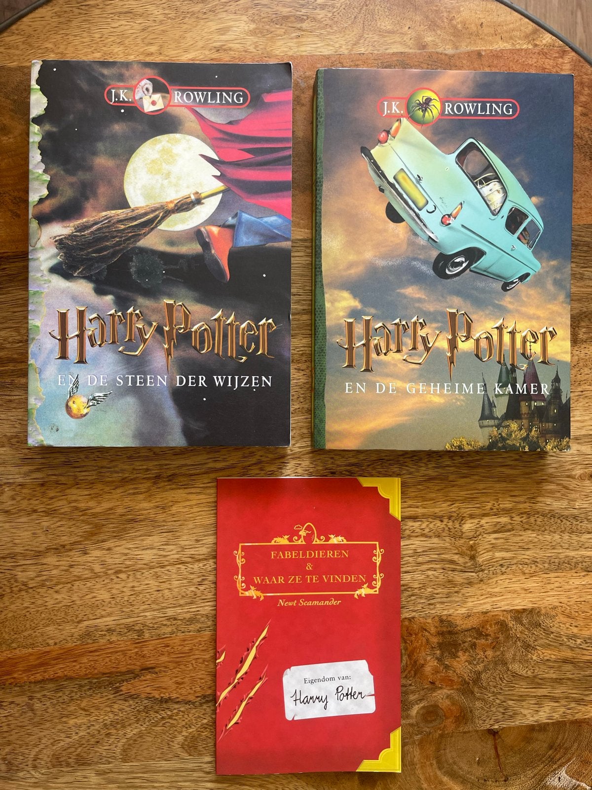 Twee Harry Potter boeken & Fabeldieren - Zachte kaft, Ophalen of Verzenden, Zo goed als nieuw